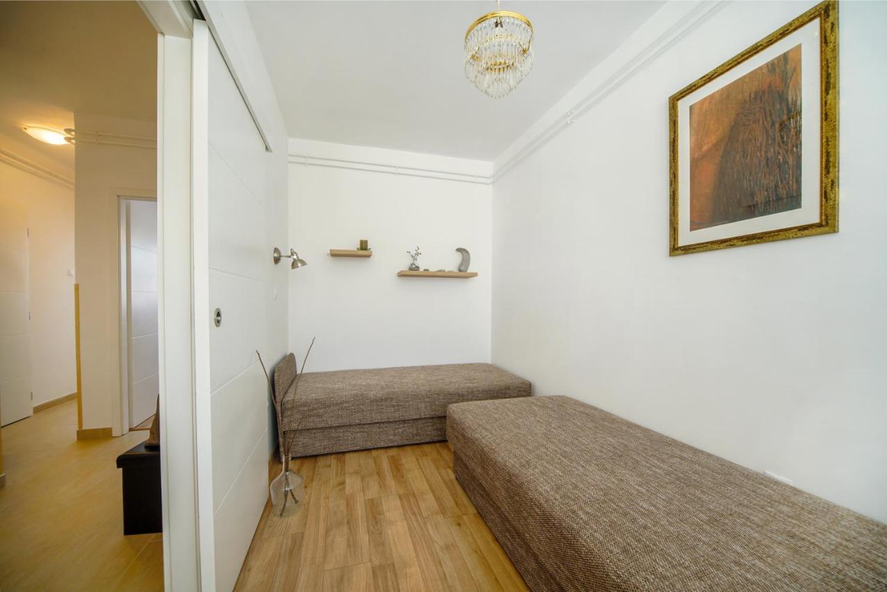 Illy Apartman Apartamento Eger Exterior foto